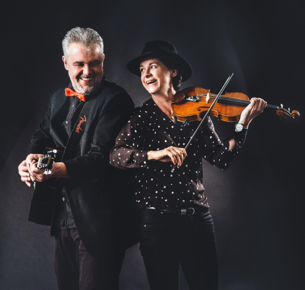 Openair-Kneipe mit &bdquo;Noble Savages&ldquo;