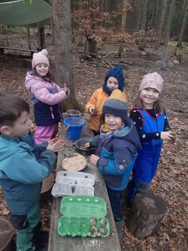 Einweihungsfest des Eberner Waldkindergartens "Eichh&ouml;rnchen"