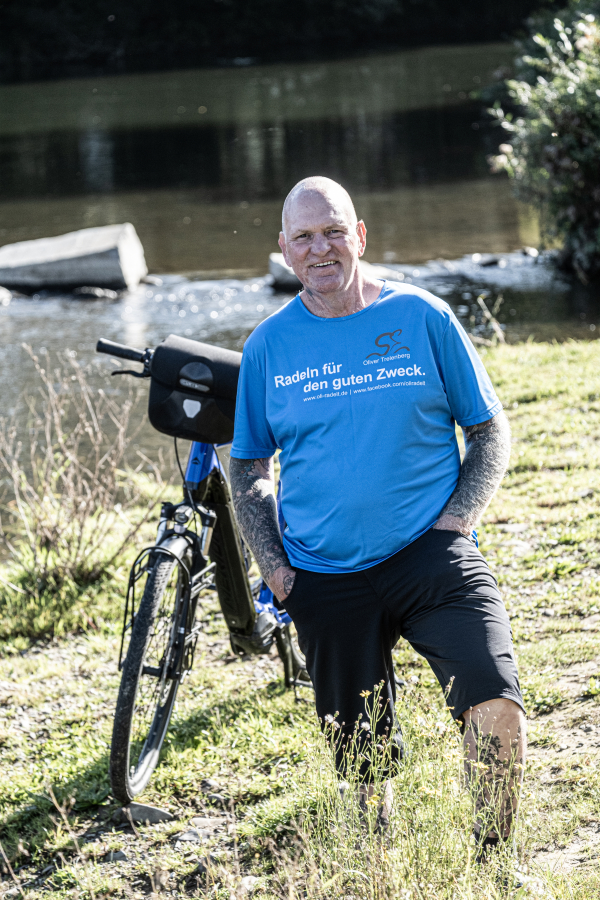 "Oli radelt" Spendentour machte in Ebern Halt
